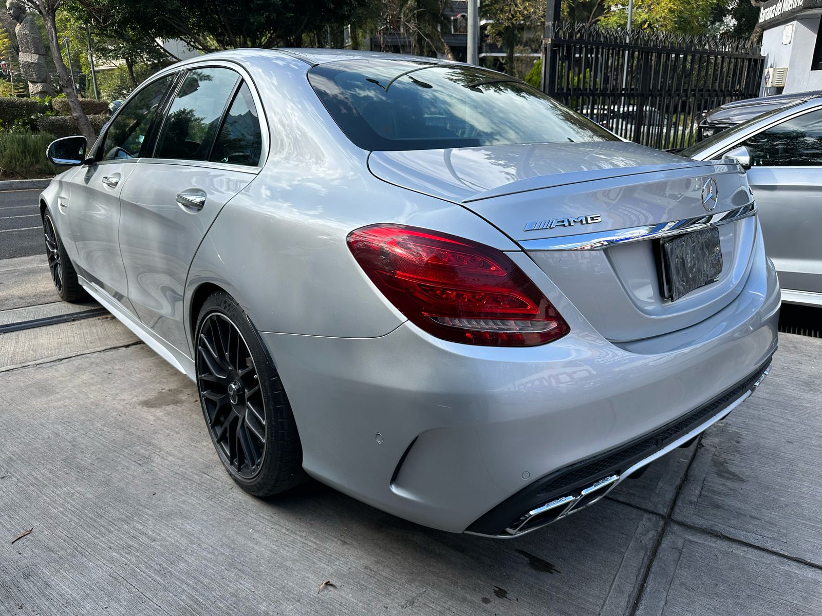 Mercedes-Benz AMG C63S 2017