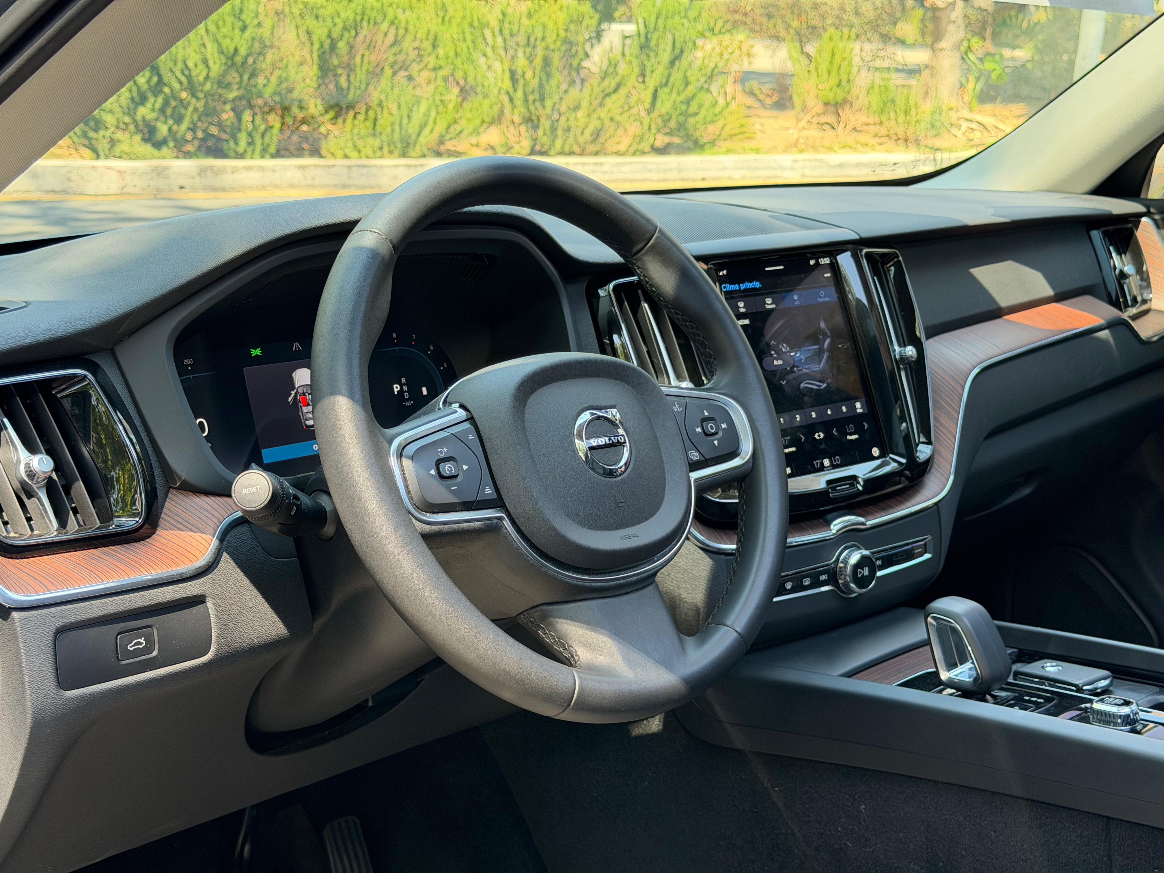 Volvo XC60 B5 Plus Awd Mild-Hybrid 2024