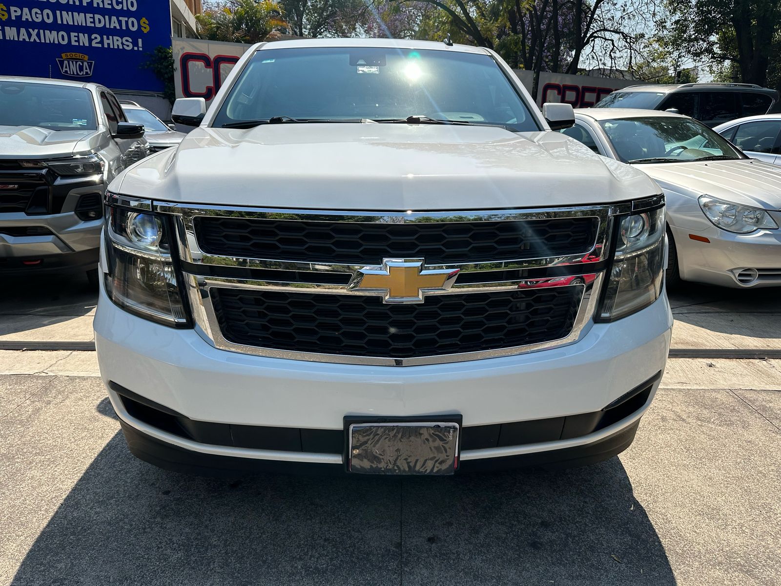 Chevrolet Suburban  2015